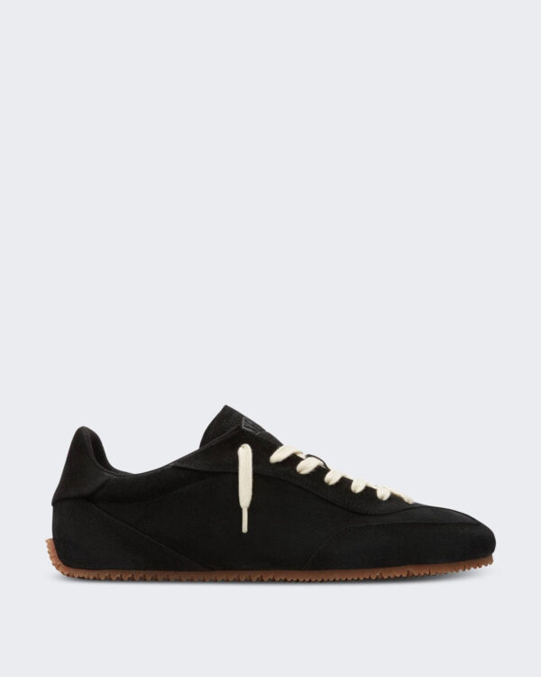 Dames Daze Runner